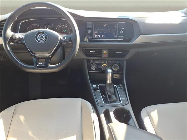 Photo of 2019 Tornado Red Volkswagen Jetta