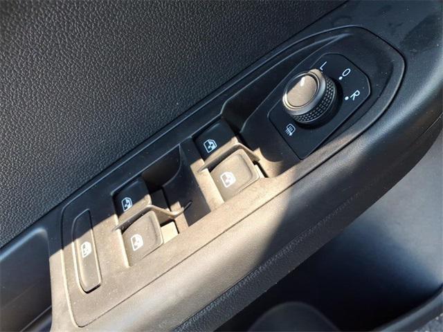 Photo of 2022 Platinum Gray Volkswagen Taos