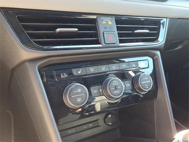 Photo of 2022 Platinum Gray Volkswagen Taos