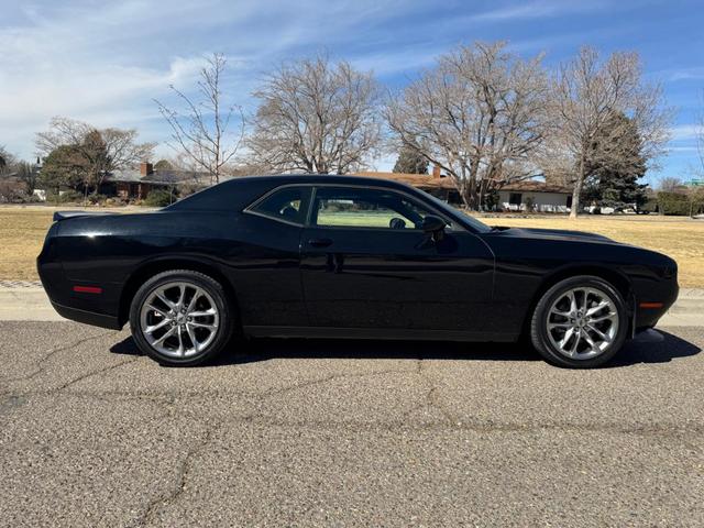 Photo of 2022 Black Dodge Challenger