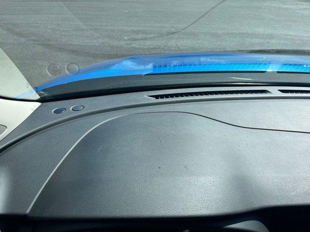 Photo of 2024 Electric Blue Metallic Nissan Kicks