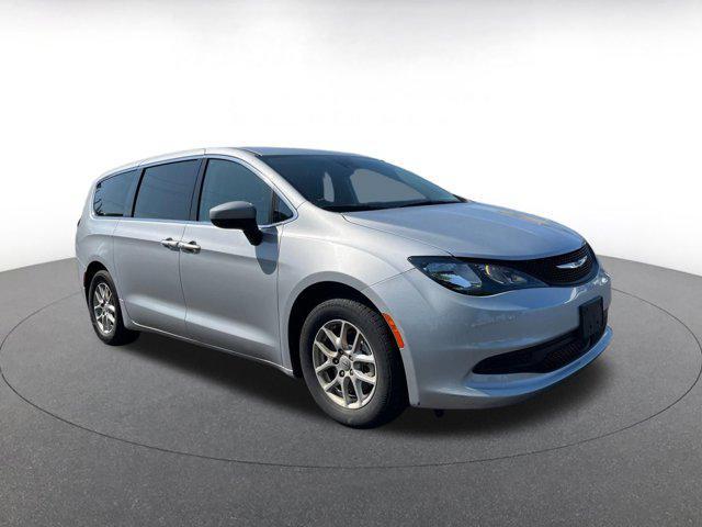 2023 Chrysler Voyager