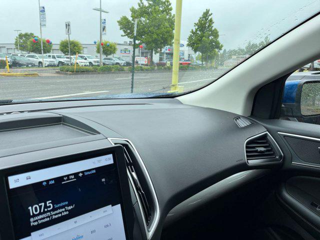 Photo of 2024 Atlas Blue Metallic Ford Edge