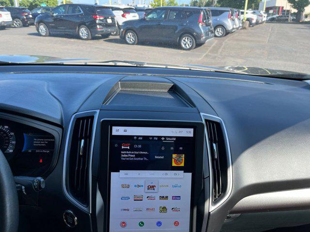 Photo of 2024 Agate Black Metallic Ford Edge