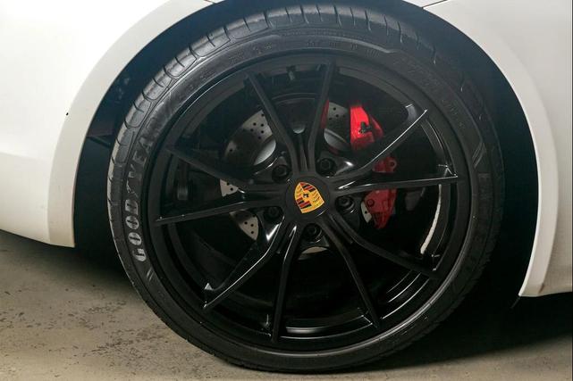 Photo of 2018 Guards Red Porsche 718 Boxster