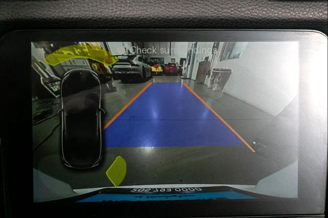 Photo of 2018 Guards Red Porsche 718 Boxster