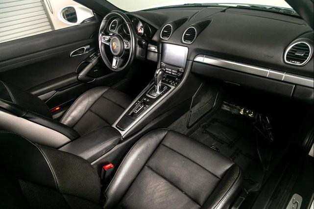 Photo of 2018 Guards Red Porsche 718 Boxster