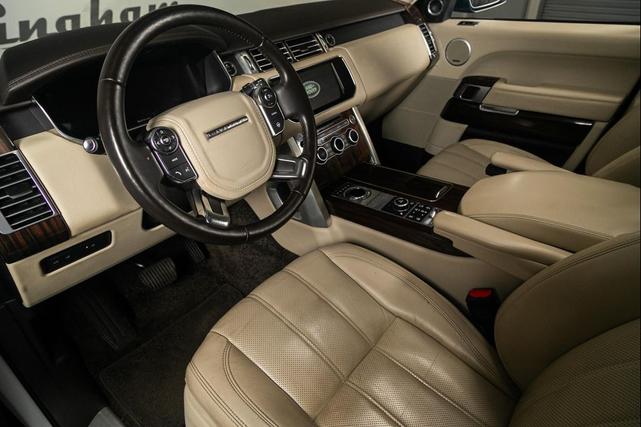 Photo of 2017 WHITE Land Rover Range Rover