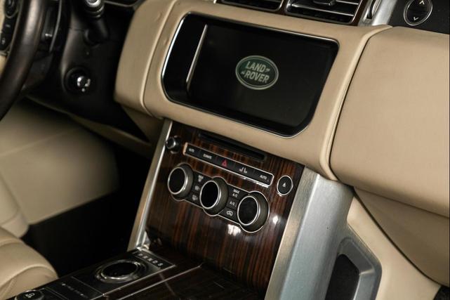 Photo of 2017 WHITE Land Rover Range Rover