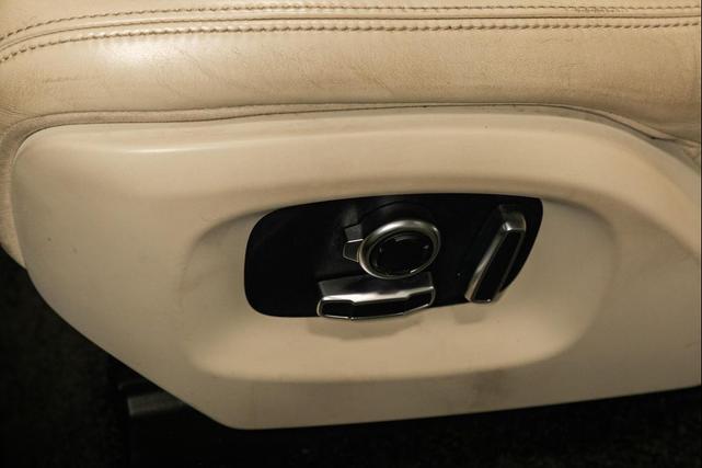 Photo of 2017 WHITE Land Rover Range Rover