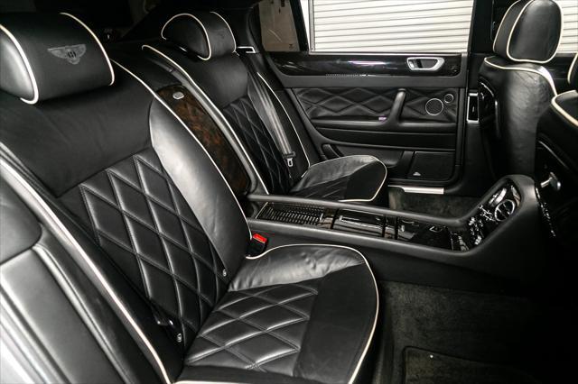 Photo of 2009 SILVER Bentley Continental Flying Spur