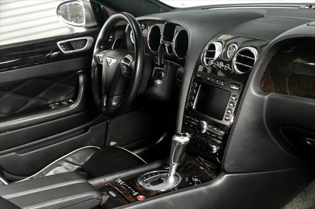 Photo of 2009 SILVER Bentley Continental Flying Spur