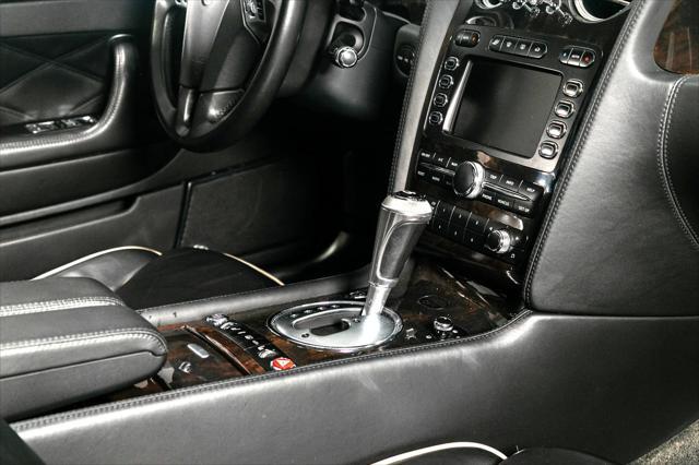 Photo of 2009 SILVER Bentley Continental Flying Spur