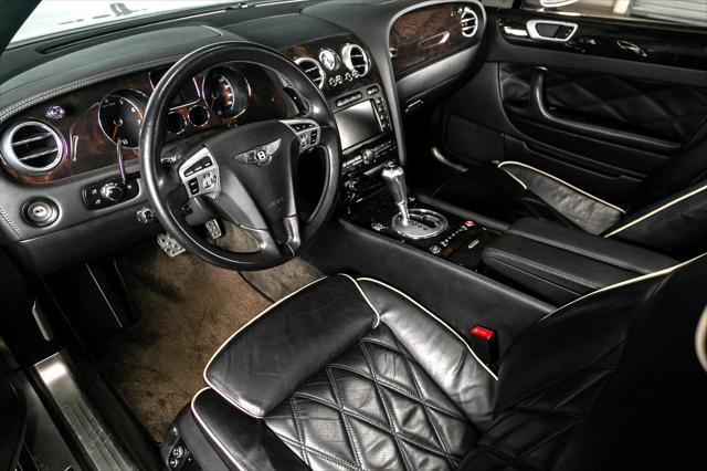 Photo of 2009 SILVER Bentley Continental Flying Spur