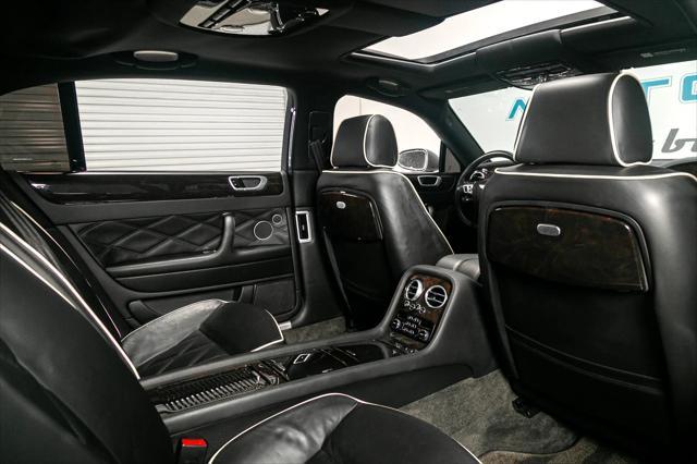 Photo of 2009 SILVER Bentley Continental Flying Spur