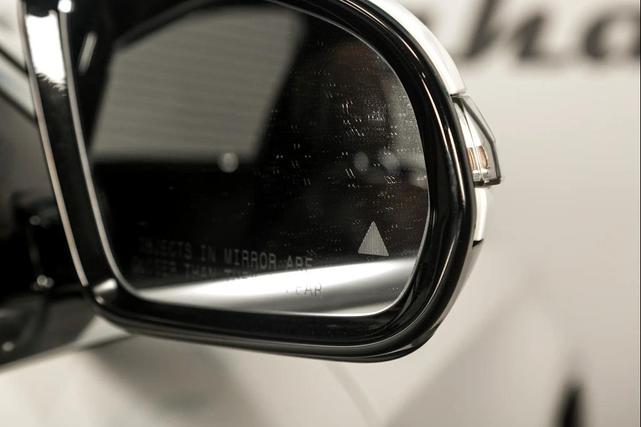 Photo of 2015 WHITE Mercedes-Benz S-Class