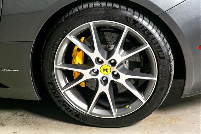 Photo of 2011 GREY Ferrari California