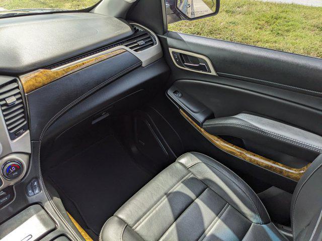 Photo of 2017 Onyx Black GMC Yukon