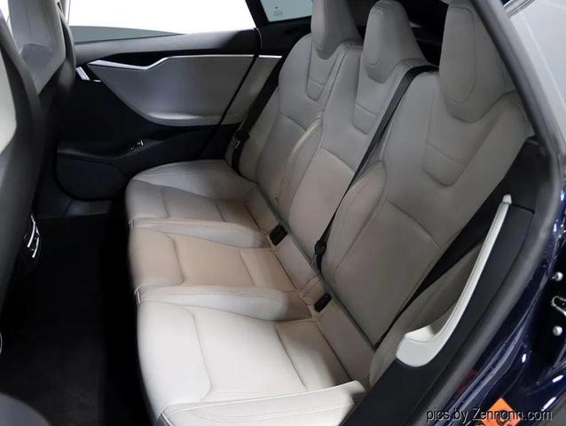 Photo of 2015 Blue Tesla Model S