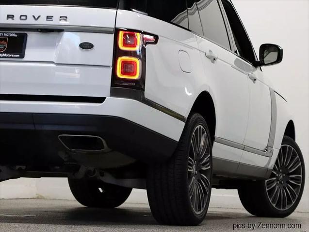 Photo of 2018 White Land Rover Range Rover