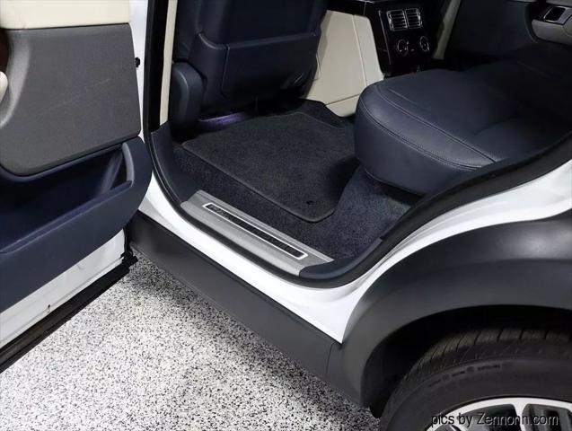 Photo of 2018 White Land Rover Range Rover