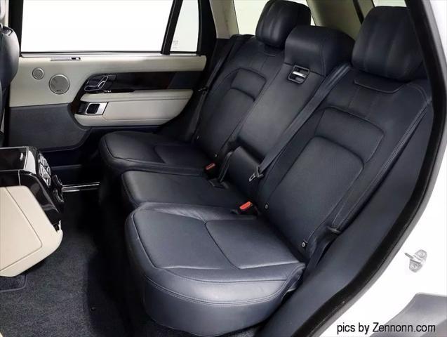 Photo of 2018 White Land Rover Range Rover