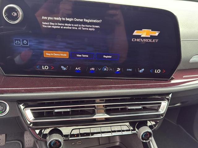 Photo of 2026 Polar White Chevrolet Traverse