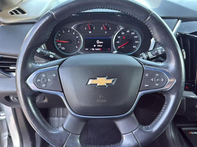 Photo of 2022 Silver Ice Metallic Chevrolet Traverse