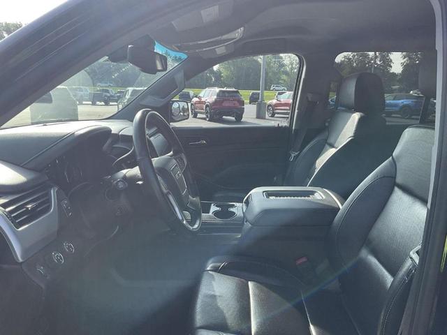 Photo of 2016 Onyx Black GMC Yukon
