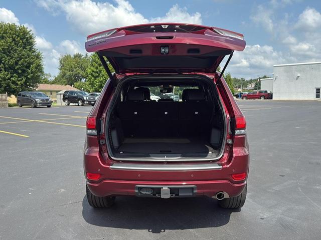Photo of 2021 Velvet Red Pearlcoat Jeep Grand Cherokee