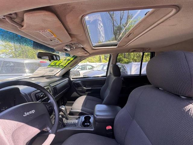 Photo of 2004 Deep Beryl Green Pearlcoat Jeep Grand Cherokee