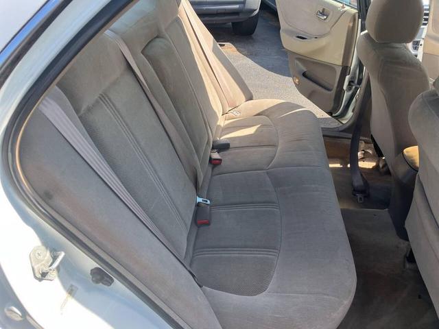 Photo of 2000 Taffeta White Honda Accord