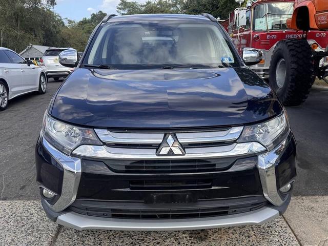 Photo of 2016 Cosmic Blue Metallic Mitsubishi Outlander