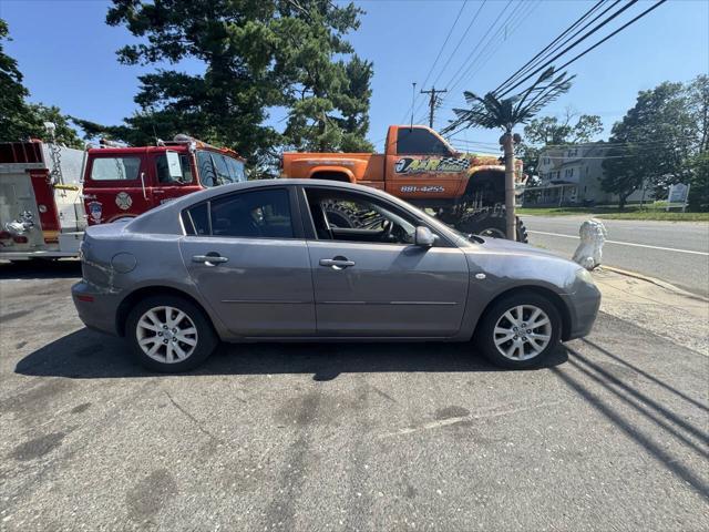 Photo of 2007 Galaxy Gray Mazda Mazda3