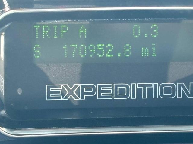 Photo of 2011 Black Ford Expedition