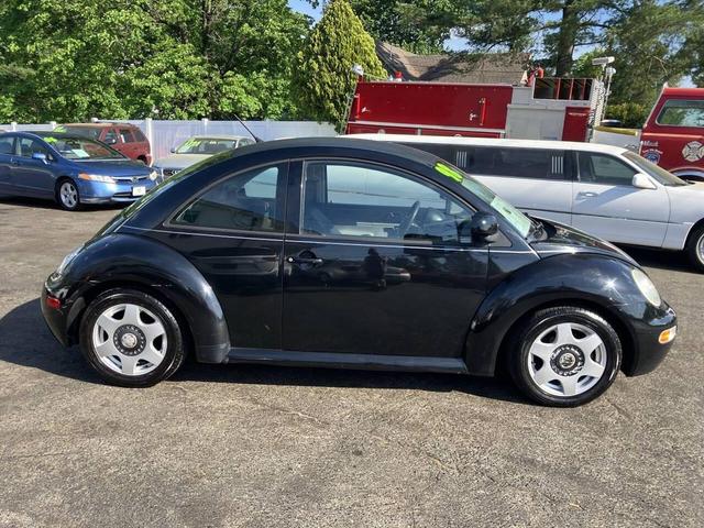 Photo of 1998 Black Volkswagen New Beetle