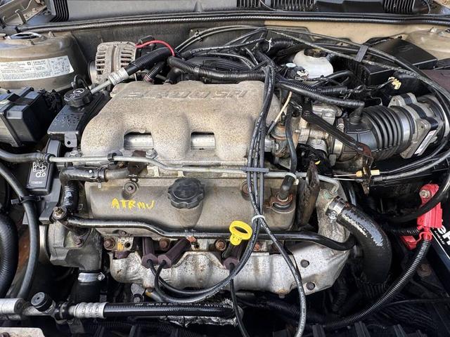 Photo of 2004 Gold Oldsmobile Alero