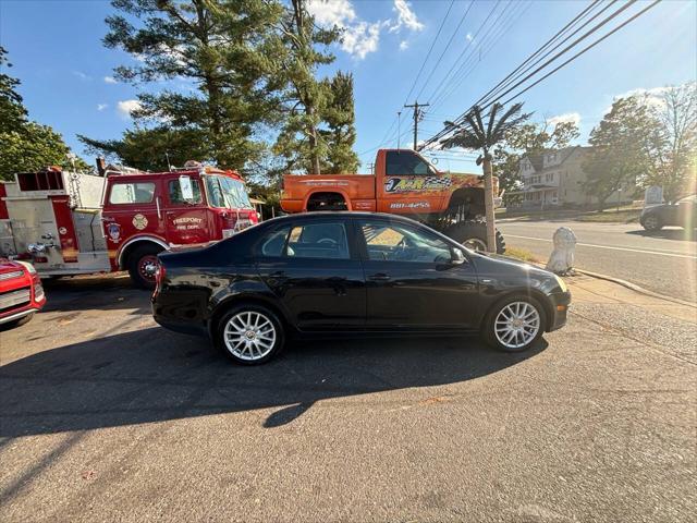 Photo of 2008 Black Volkswagen Jetta