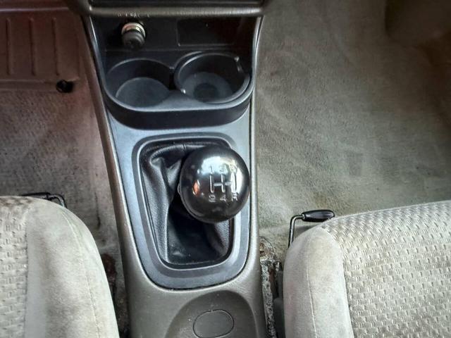 Photo of 2006 Beige Nissan Sentra
