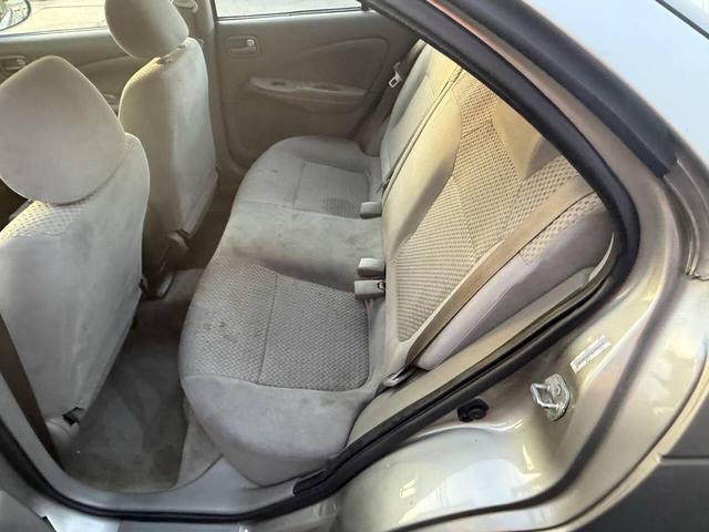 Photo of 2006 Beige Nissan Sentra