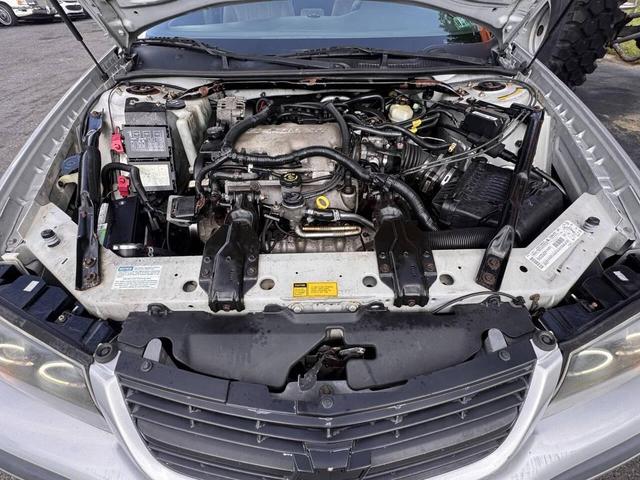 Photo of 2000 Galaxy Silver Metallic Chevrolet Impala