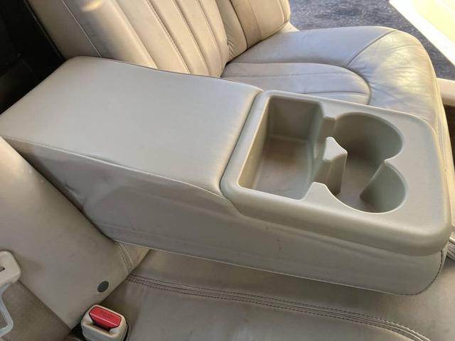 Photo of 2007 Cream Buick Lucerne