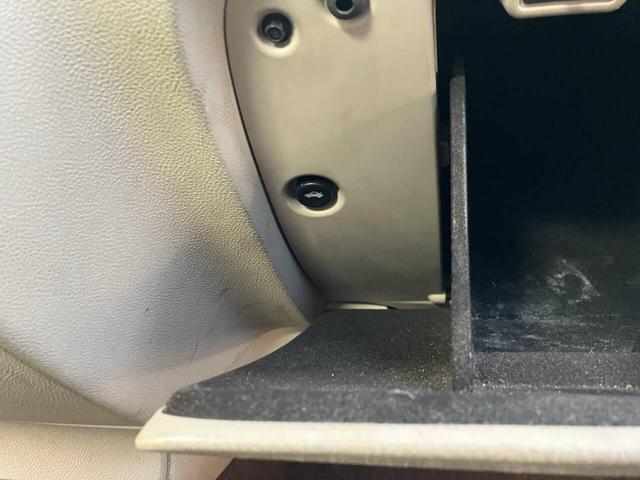 Photo of 2007 Cream Buick Lucerne