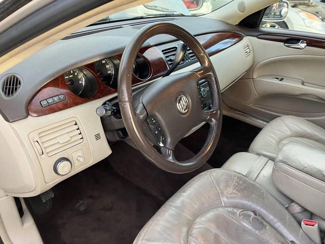 Photo of 2007 Cream Buick Lucerne