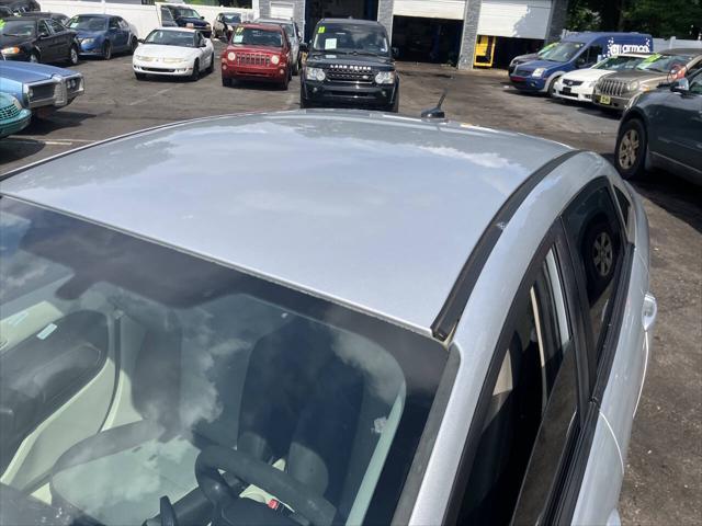 Photo of 2013 Ingot Silver Metallic Ford Fiesta