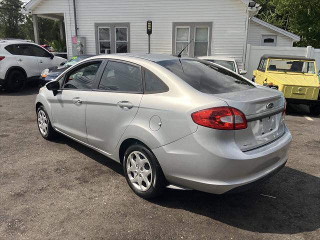 Photo of 2013 Ingot Silver Metallic Ford Fiesta
