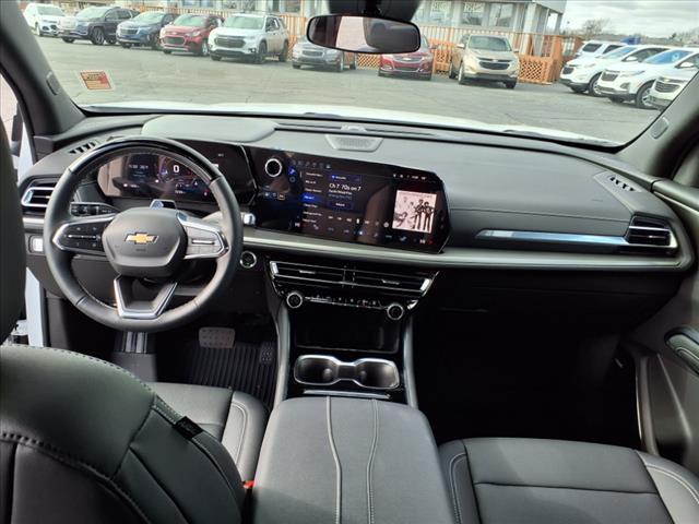 Photo of 2024 White Chevrolet Traverse
