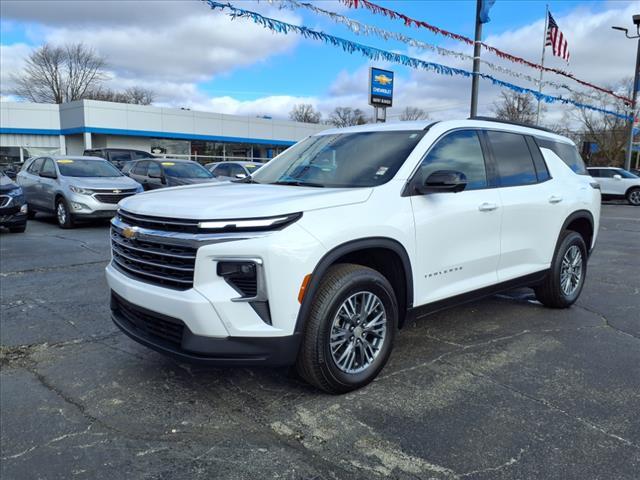 Photo of 2024 White Chevrolet Traverse