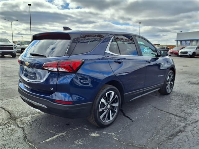 Photo of 2022 Blue Chevrolet Equinox