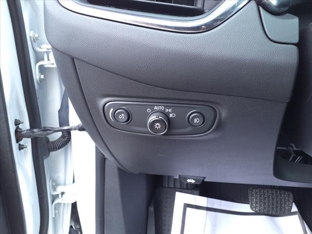 Photo of 2021 White Chevrolet Equinox